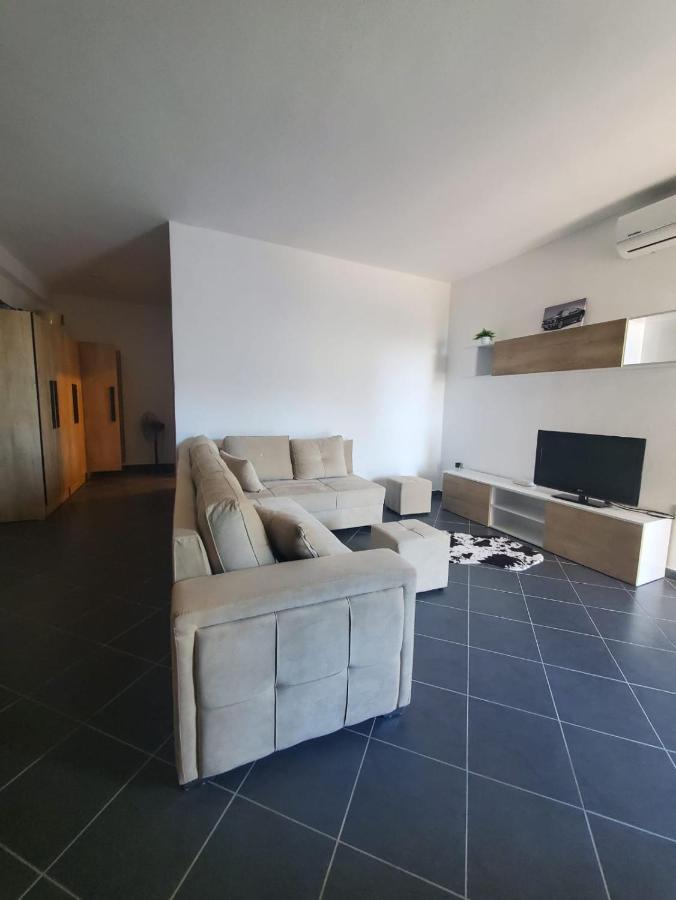 Apartments Big Family Δυρράχιο Εξωτερικό φωτογραφία